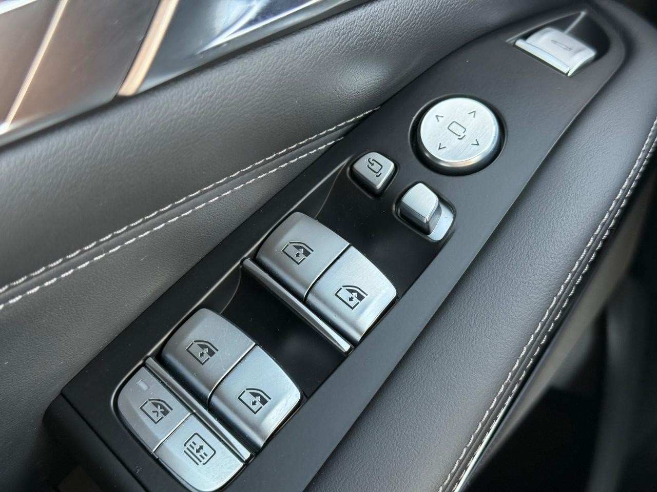 BMW X7 Vehicle Image 23