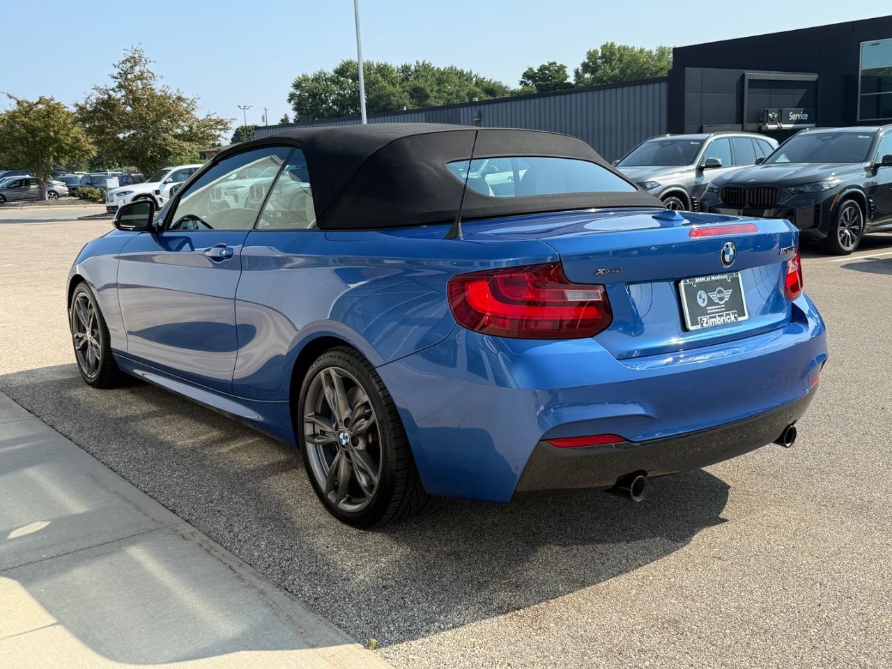 BMW 2 Series Vehicle Image 06