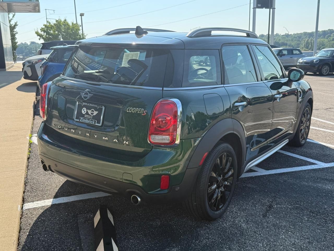 MINI Countryman Vehicle Image 03
