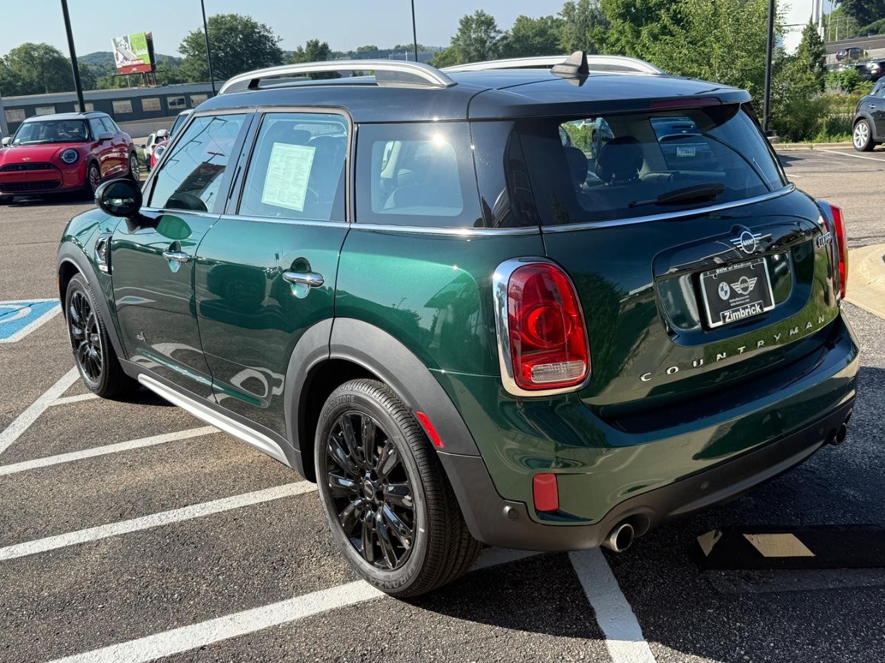 MINI Countryman Vehicle Image 06