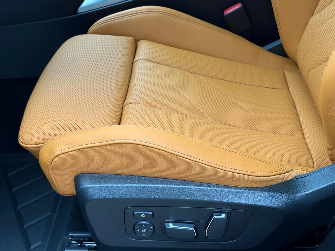 BMW X3 Vehicle Image 18