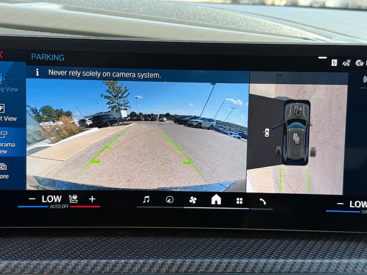 BMW XM Vehicle Image 14