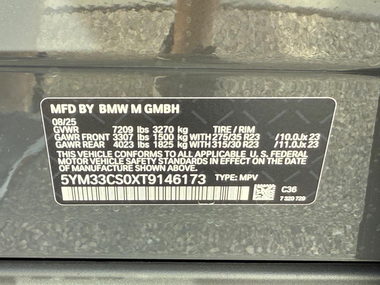 BMW XM Vehicle Image 19