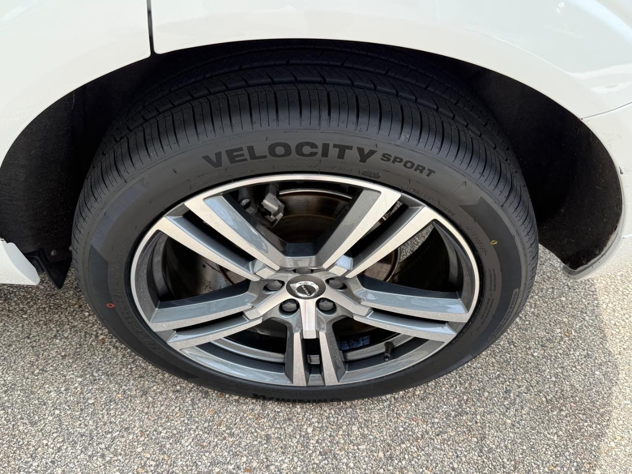 Volvo XC60 Vehicle Image 07