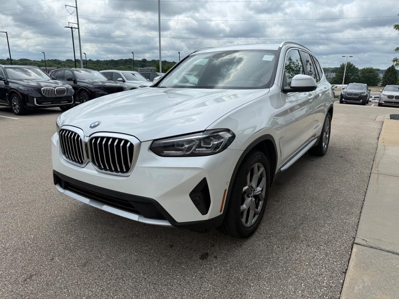 BMW X3 Vehicle Image 06