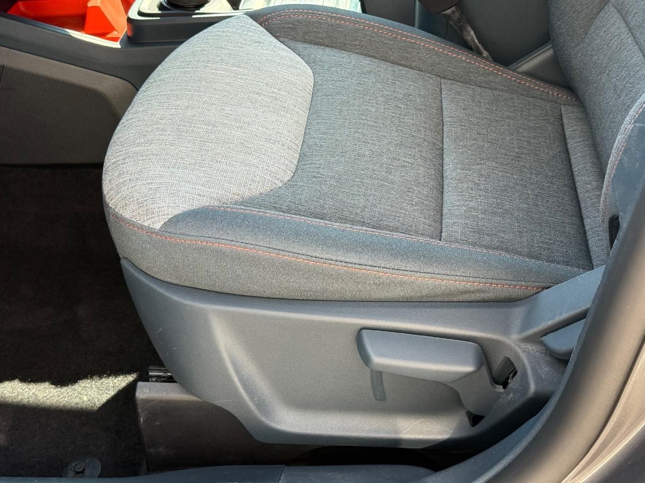 Ford Maverick Vehicle Image 19