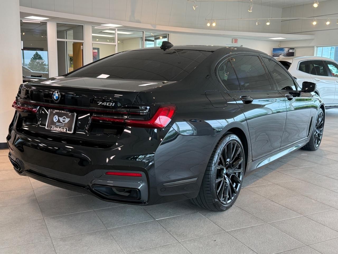 BMW 7 Series Vehicle Image 03