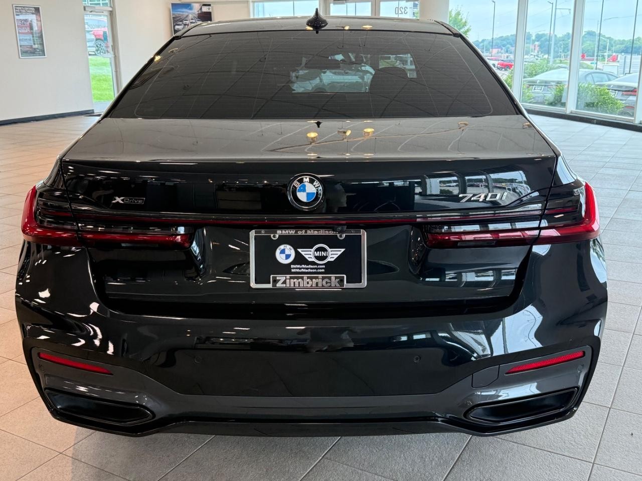 BMW 7 Series Vehicle Image 04