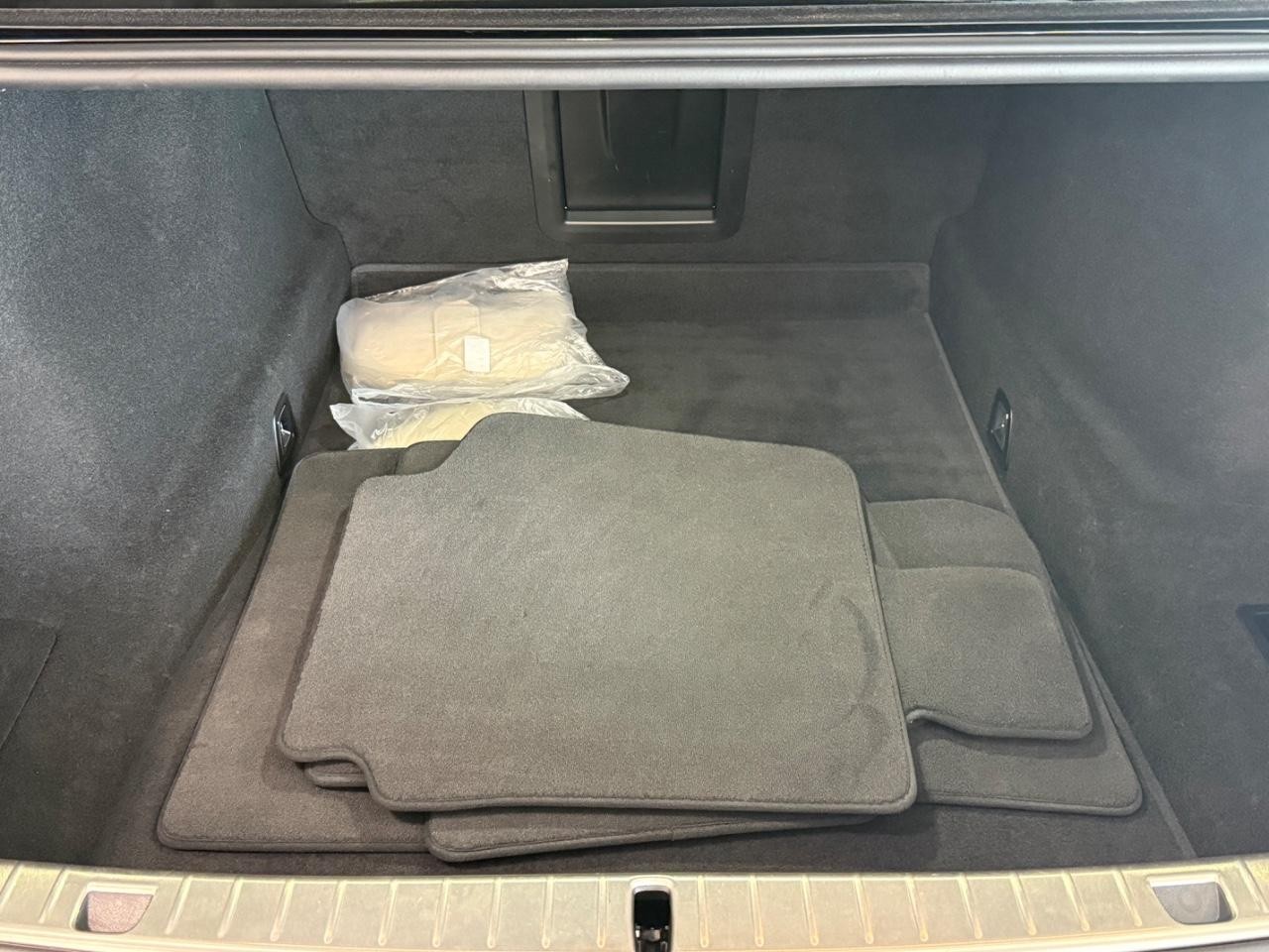 BMW 7 Series Vehicle Image 05