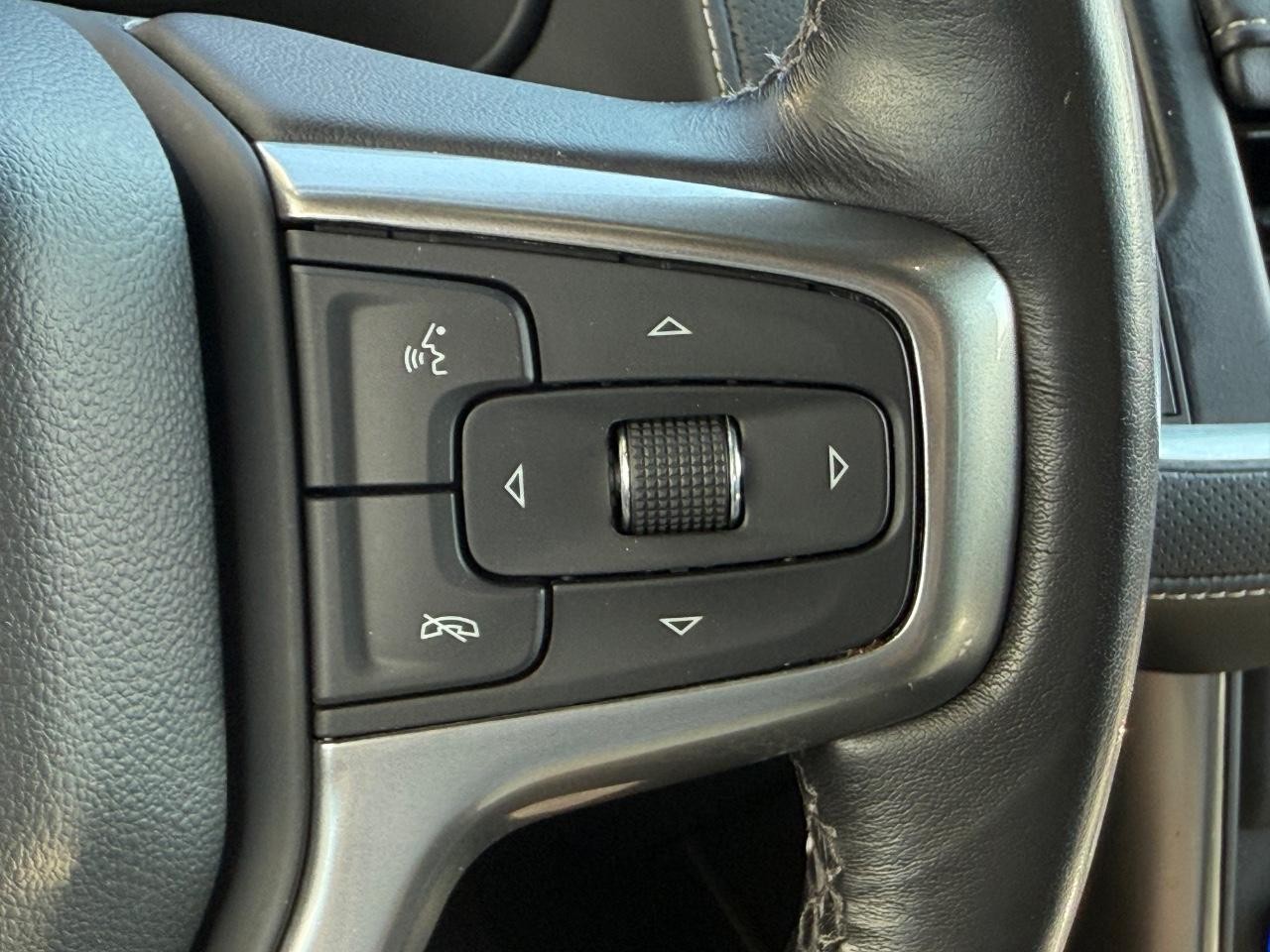 Chevrolet Tahoe Vehicle Image 17