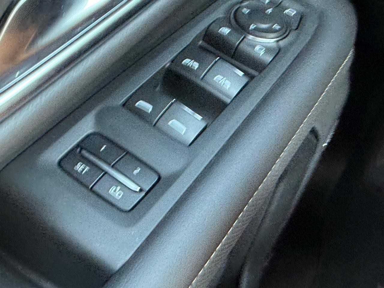 Chevrolet Tahoe Vehicle Image 21