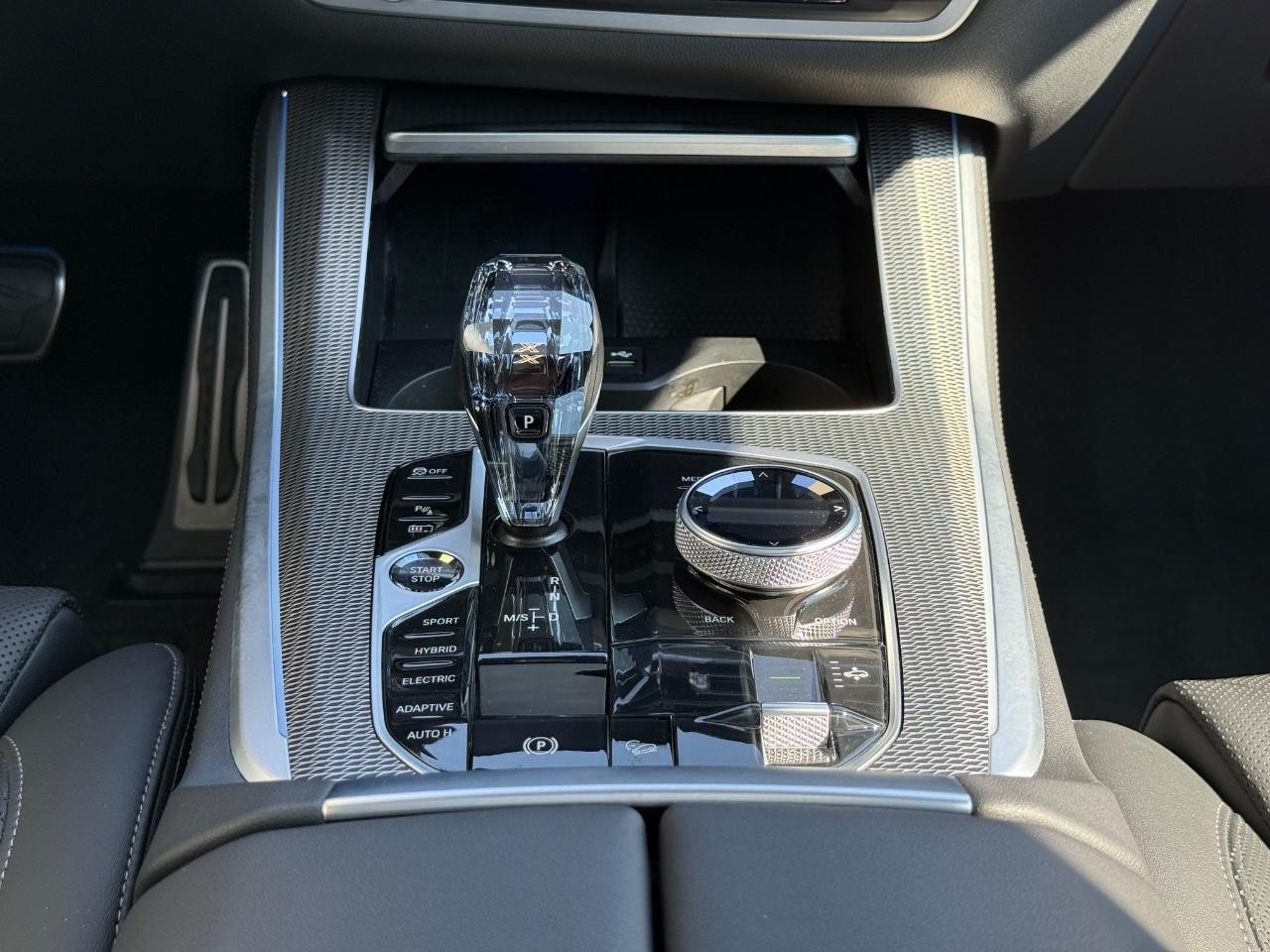 BMW X5 Vehicle Image 12