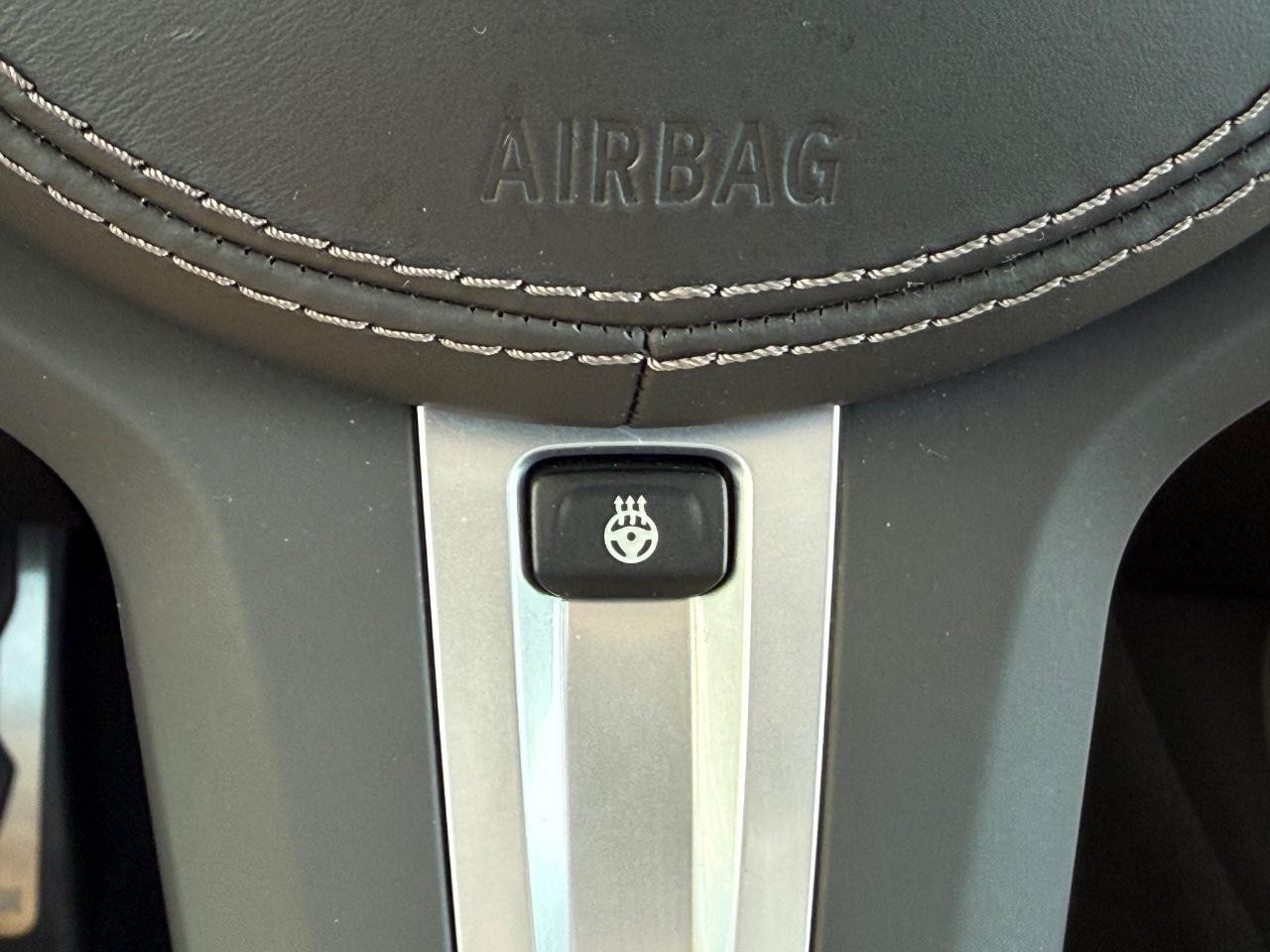 BMW X5 Vehicle Image 18