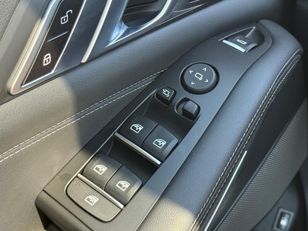 BMW X5 Vehicle Image 21