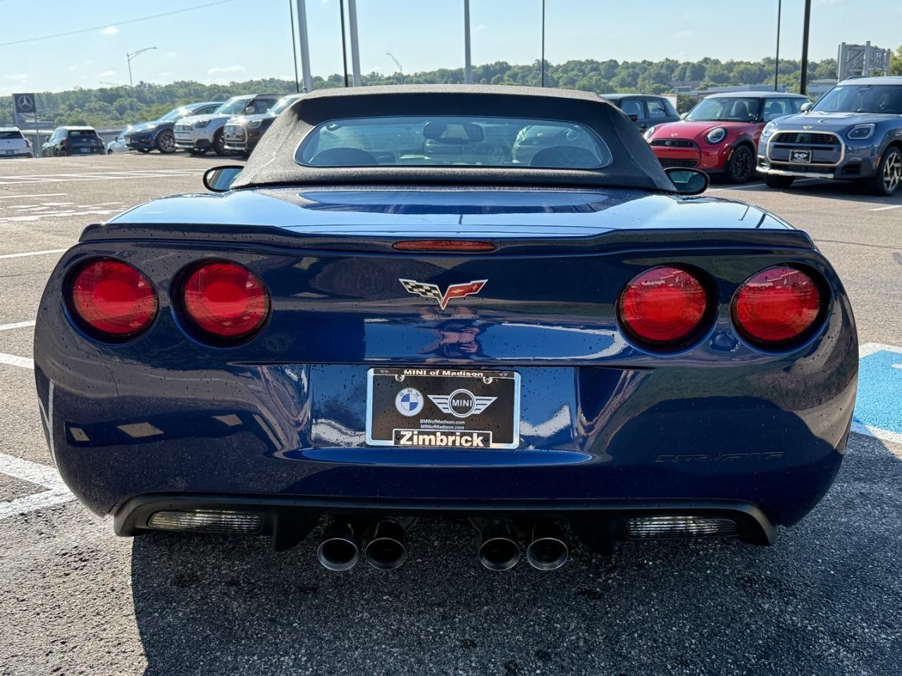 Chevrolet Corvette Vehicle Image 04