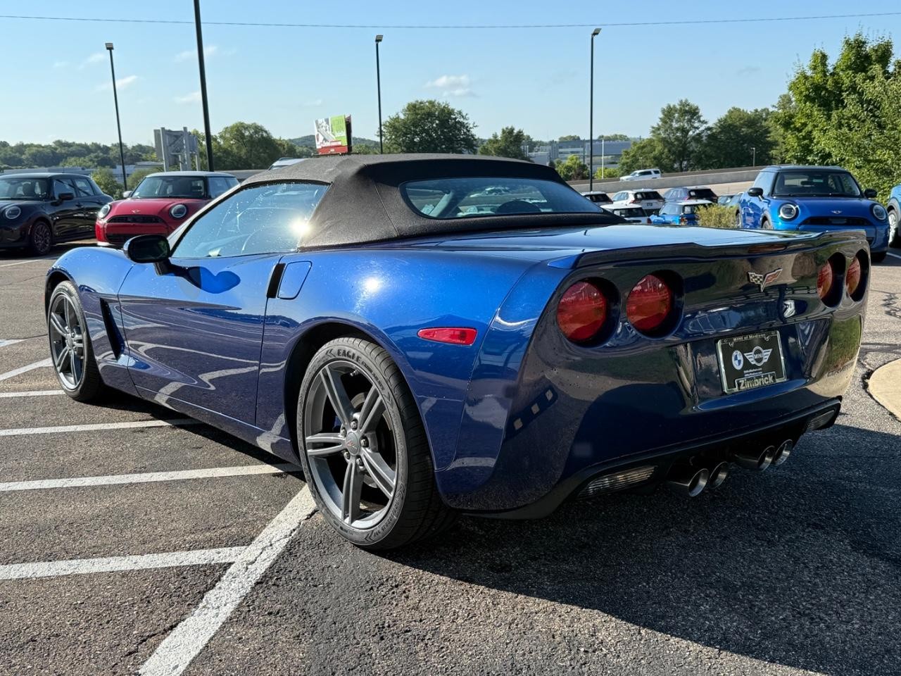 Chevrolet Corvette Vehicle Image 05