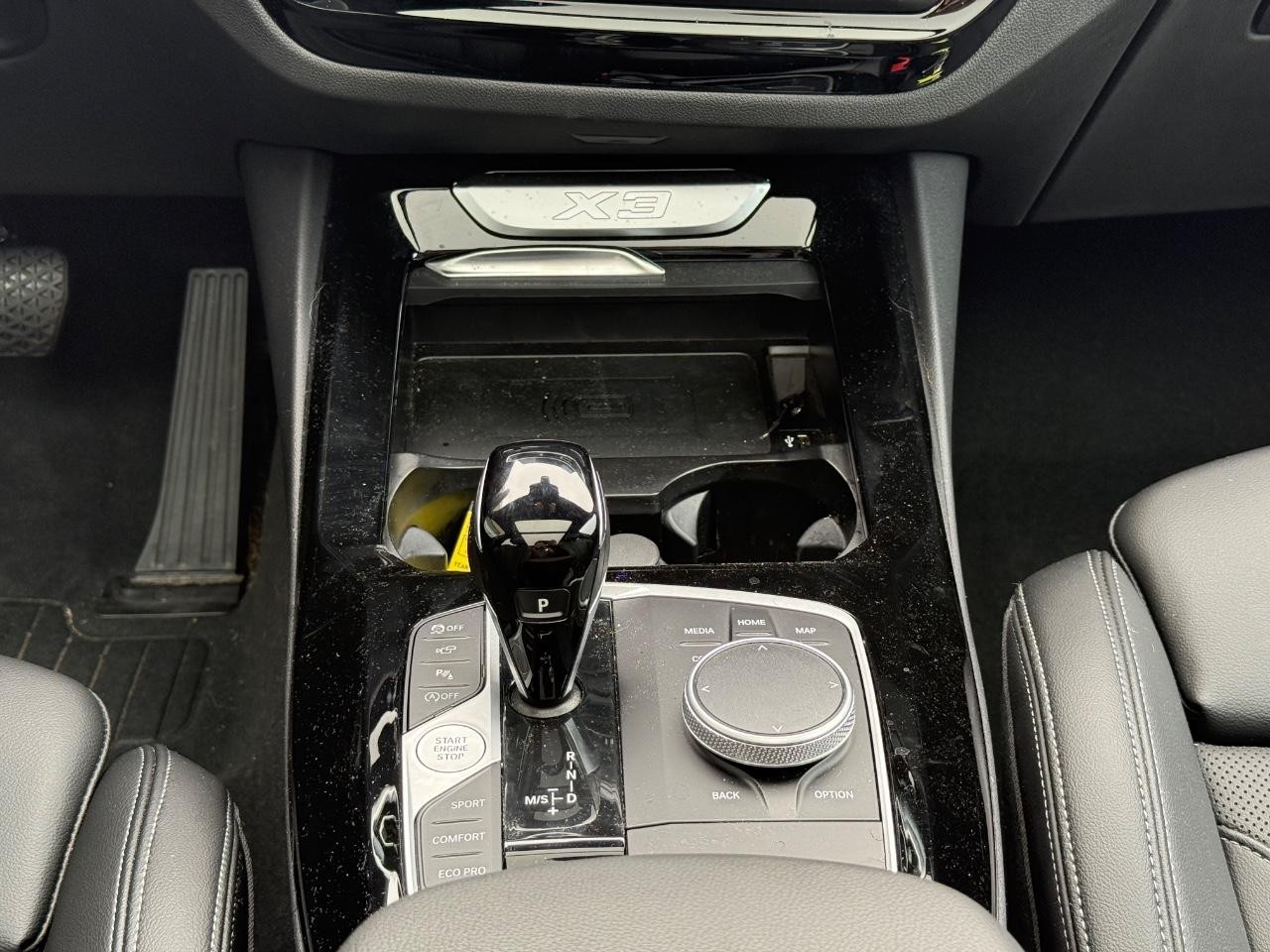 BMW X3 Vehicle Image 12