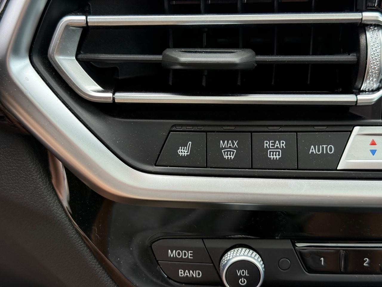 BMW X3 Vehicle Image 21