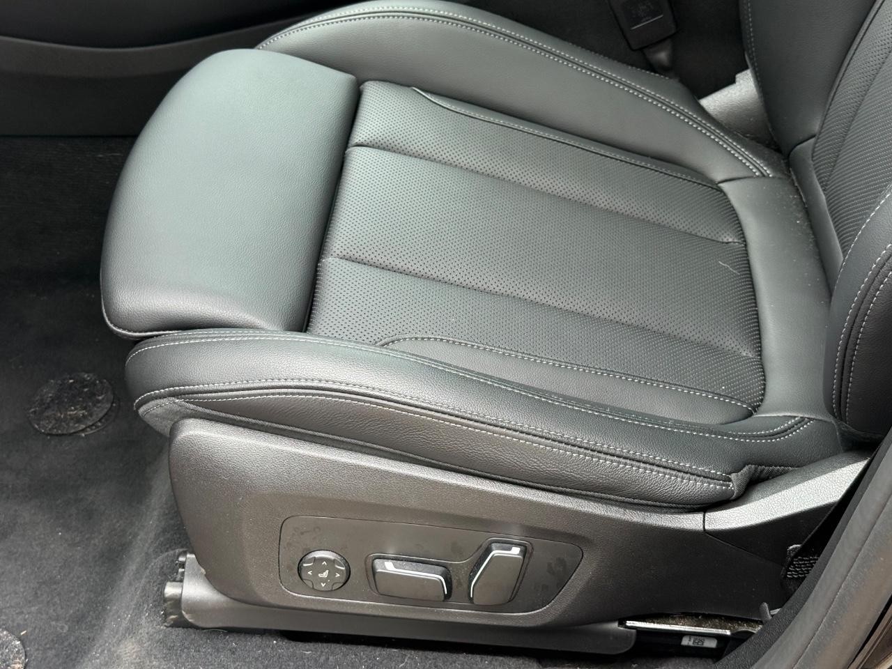 BMW X3 Vehicle Image 23