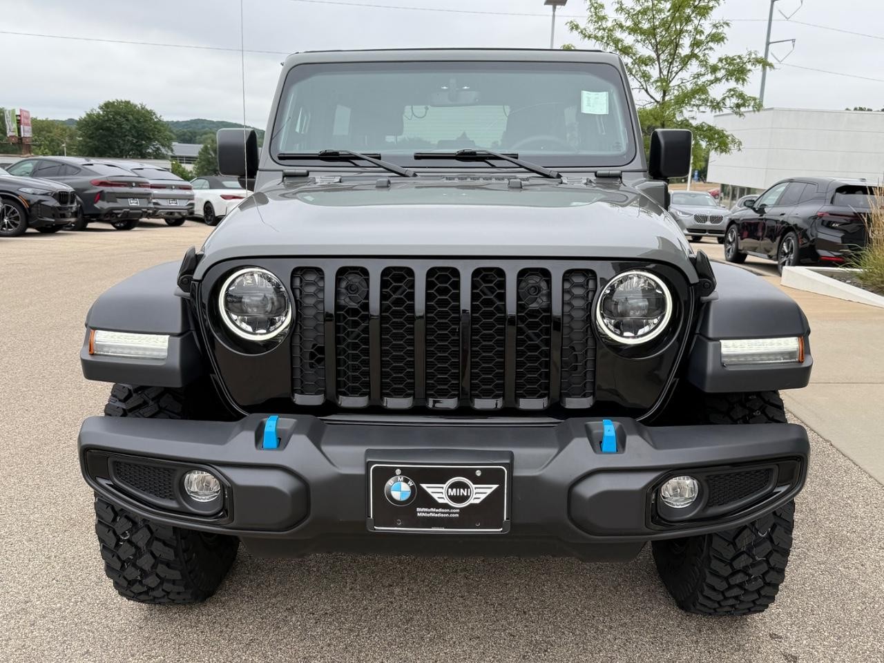 Jeep Wrangler 4xe Vehicle Image 09