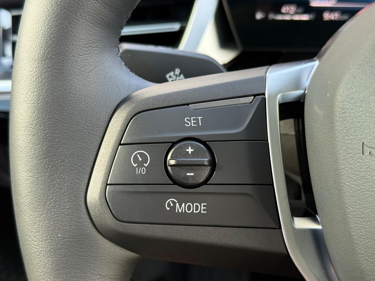 BMW X1 Vehicle Image 12