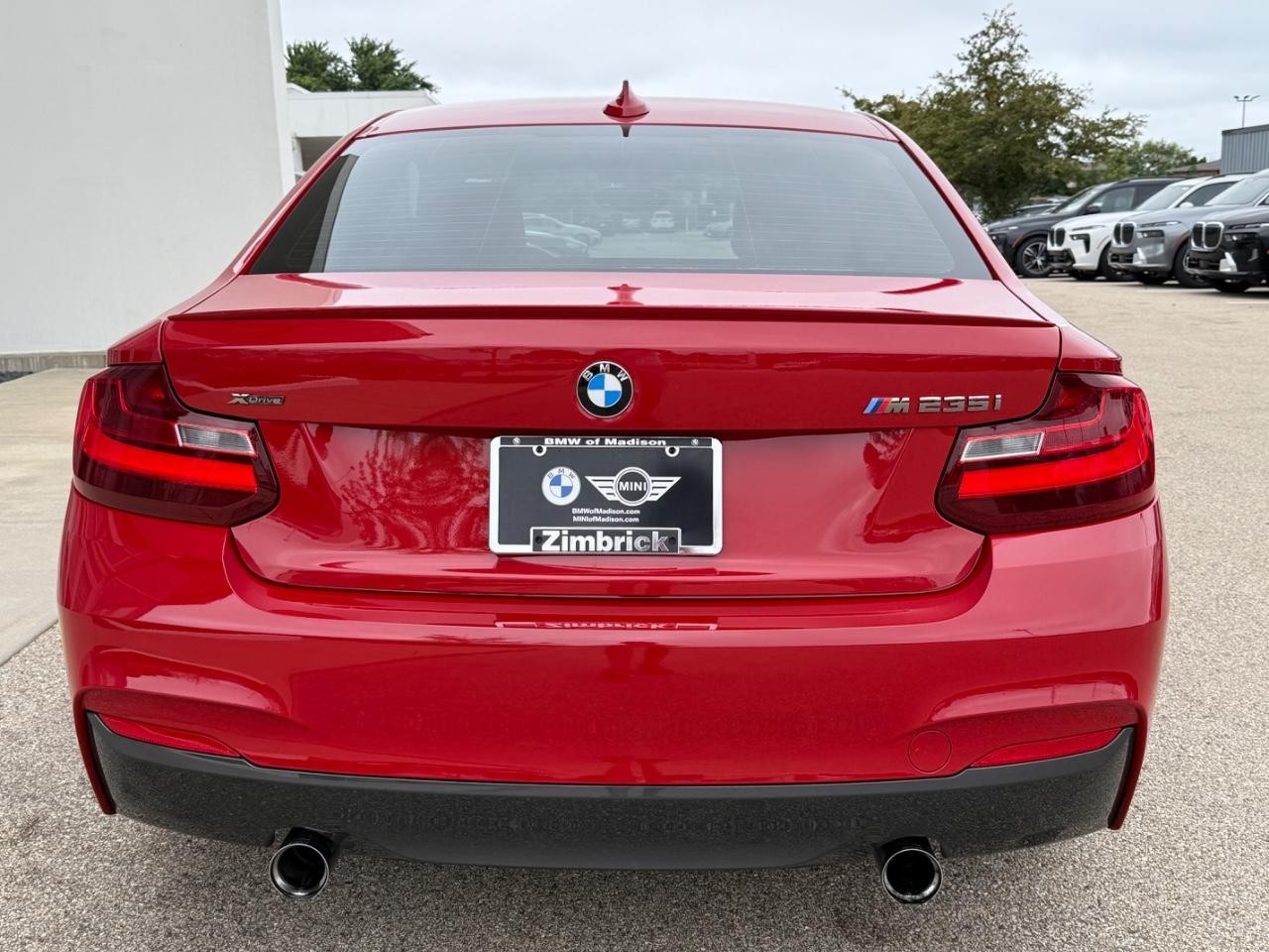 BMW 2 Series Vehicle Image 04