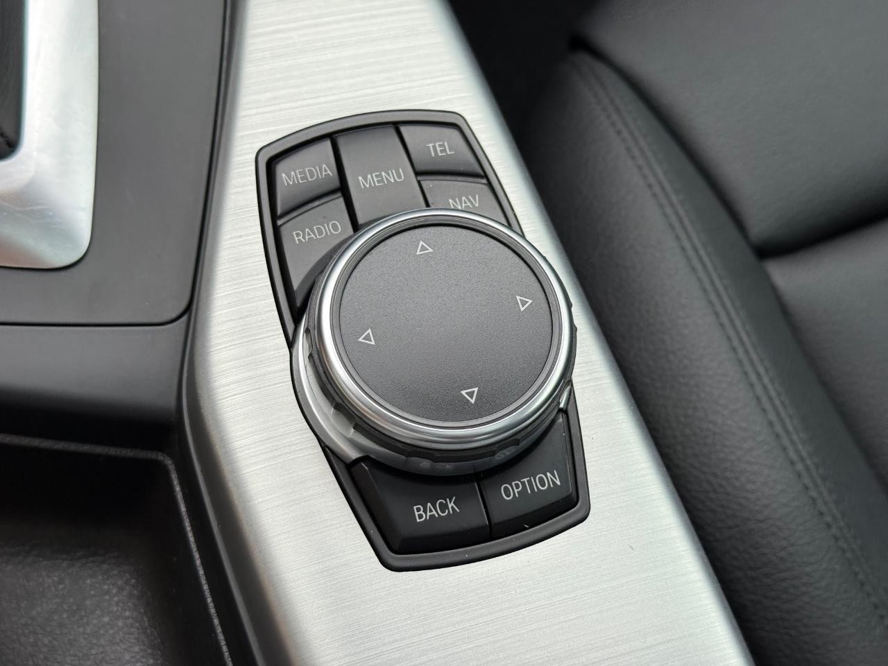 BMW 2 Series Vehicle Image 21