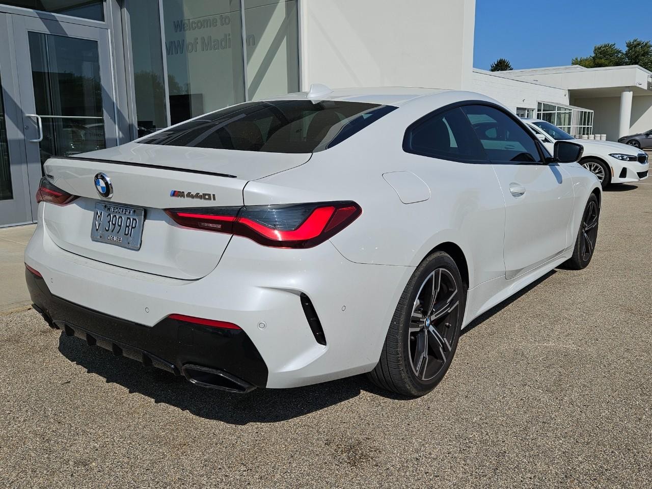 BMW 4 Series Vehicle Image 03
