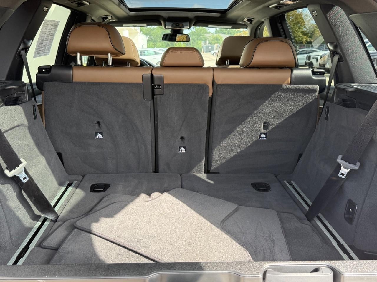BMW X5 Vehicle Image 05
