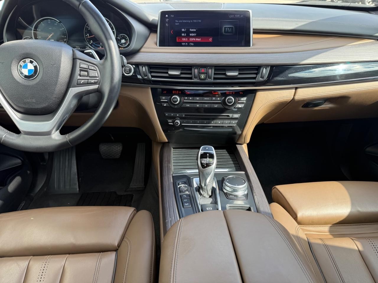 BMW X5 Vehicle Image 11