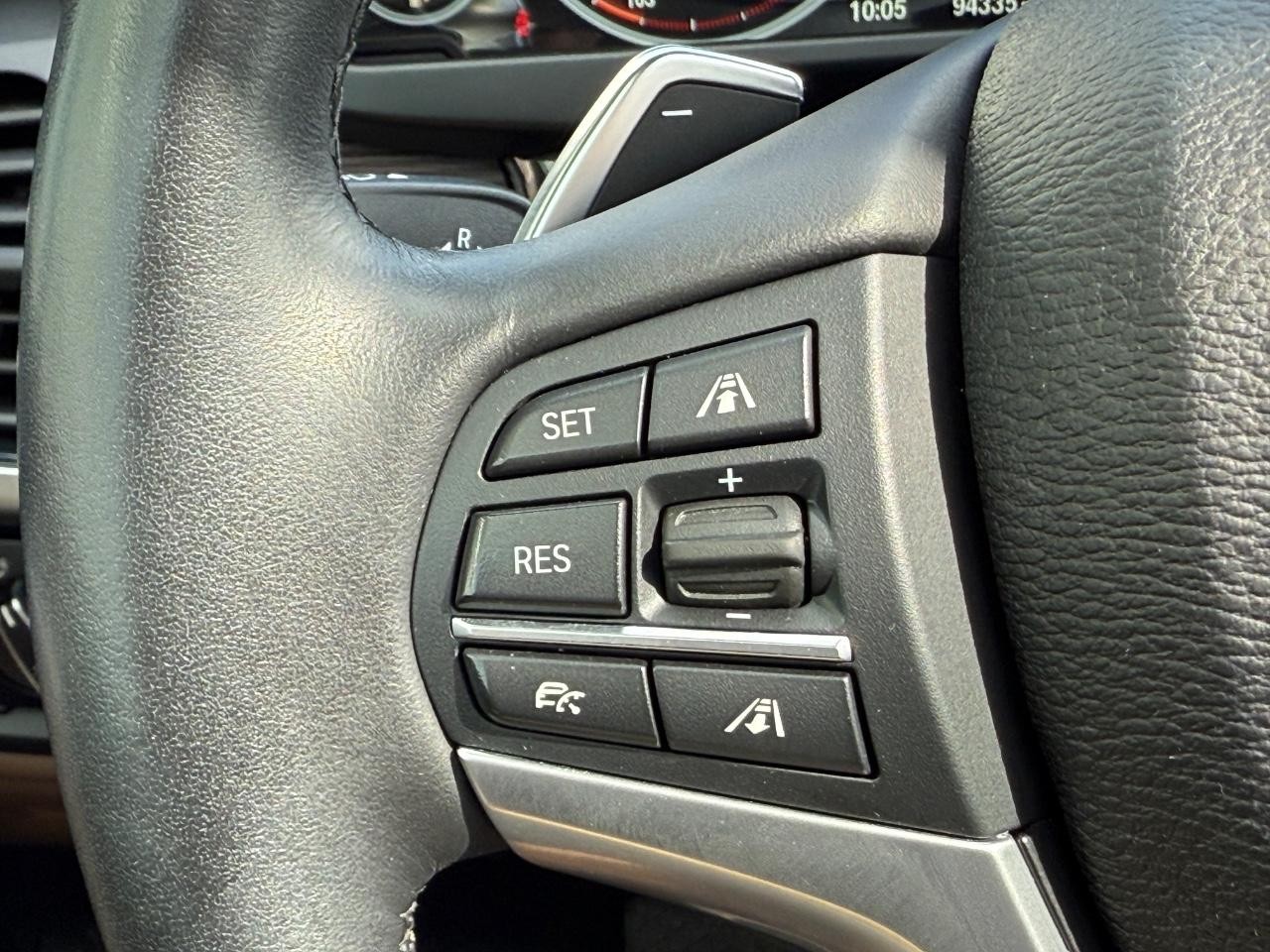 BMW X5 Vehicle Image 16