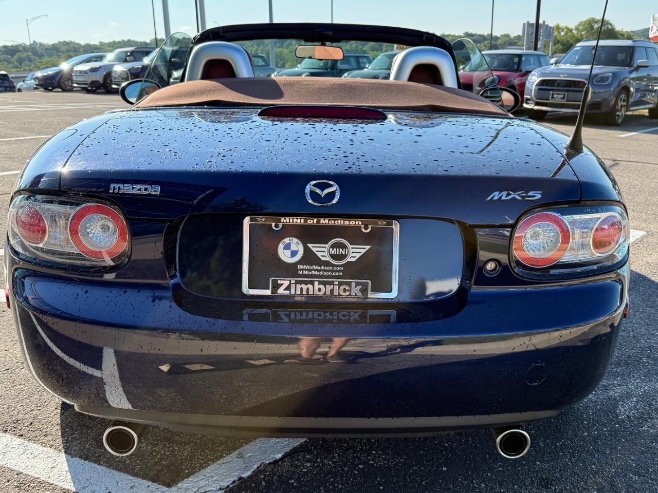 Mazda MX-5 Miata Vehicle Image 04