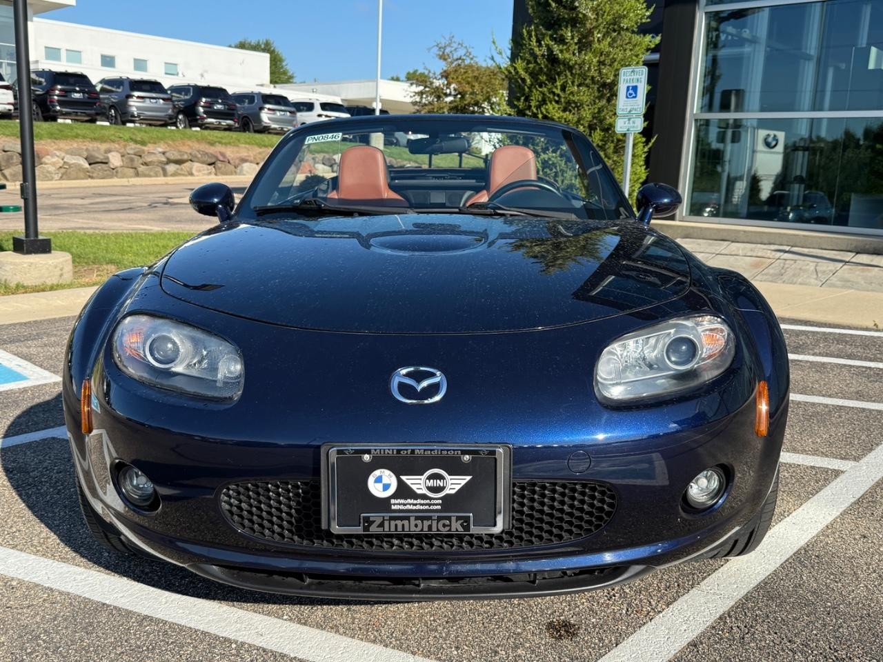 Mazda MX-5 Miata Vehicle Image 08