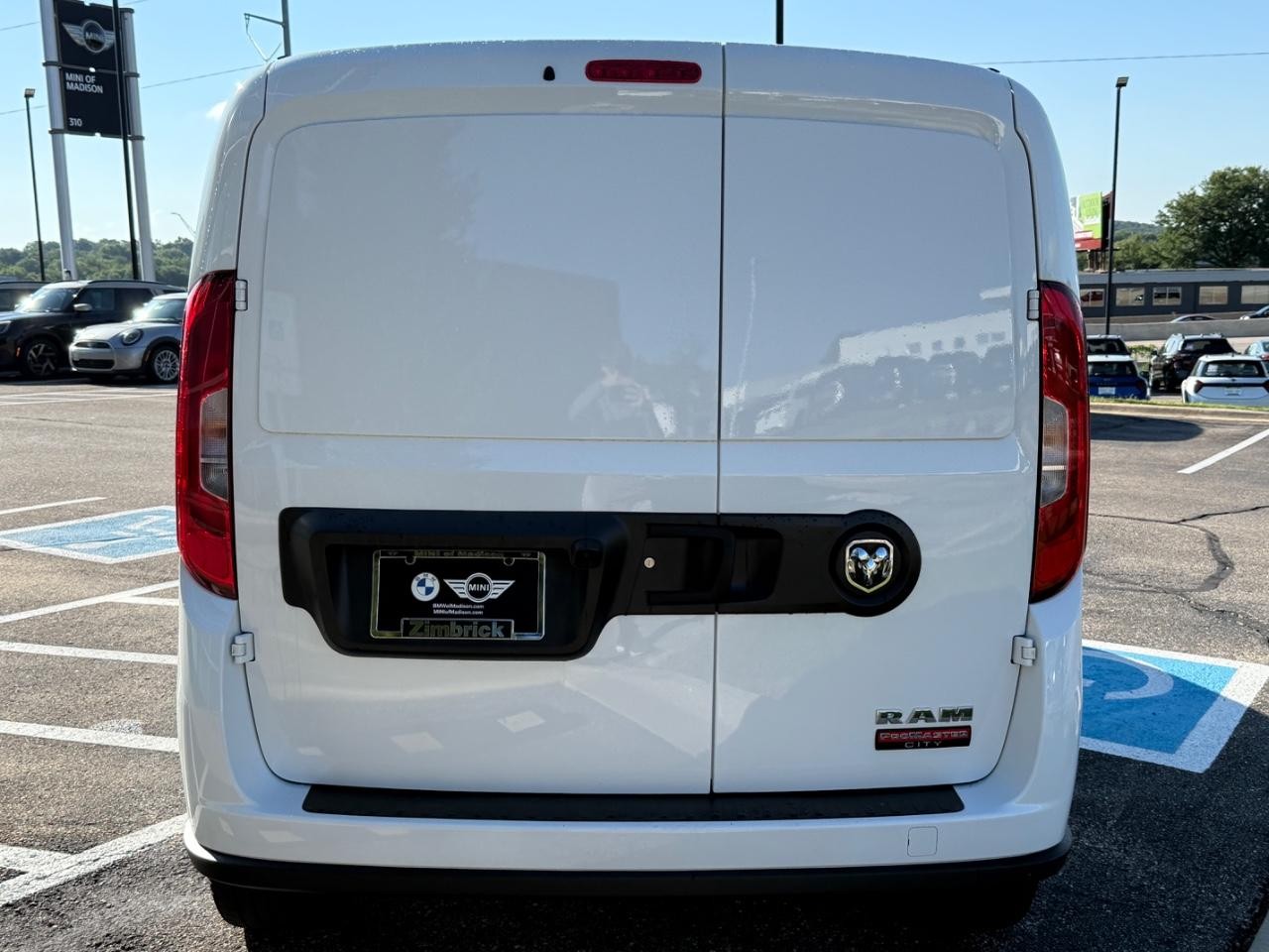 Ram ProMaster City Cargo Van Vehicle Image 04