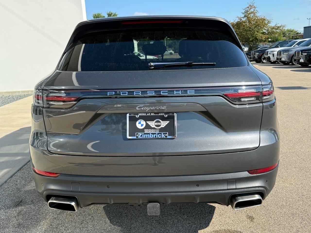 Porsche Cayenne Vehicle Image 05