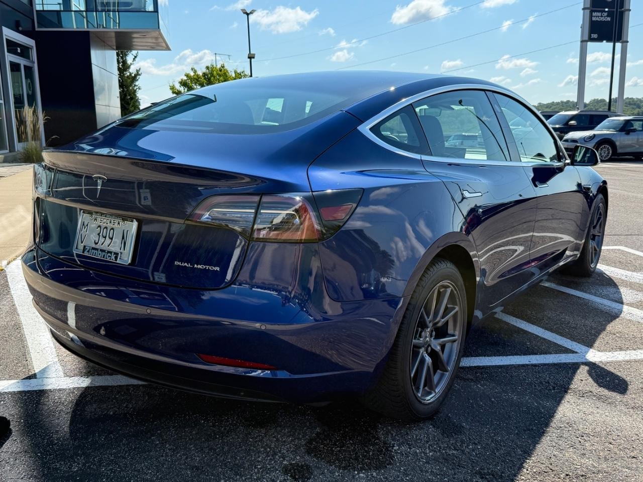 Tesla Model 3 Vehicle Image 03