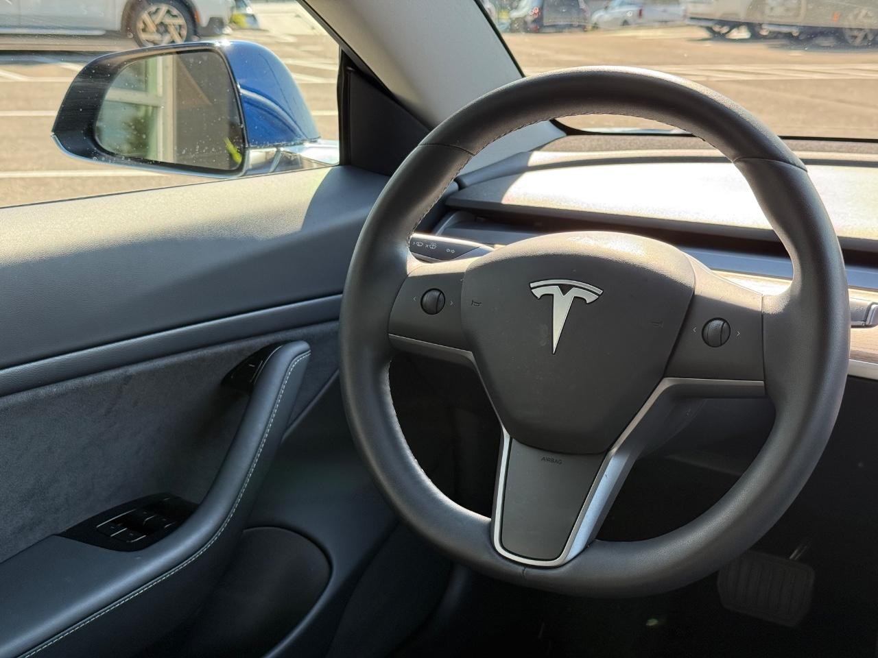 Tesla Model 3 Vehicle Image 12