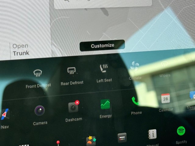 Tesla Model 3 Vehicle Image 17