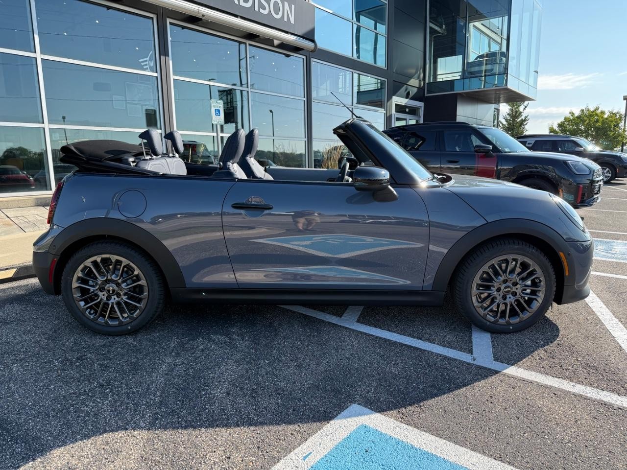 MINI Convertible Vehicle Image 02
