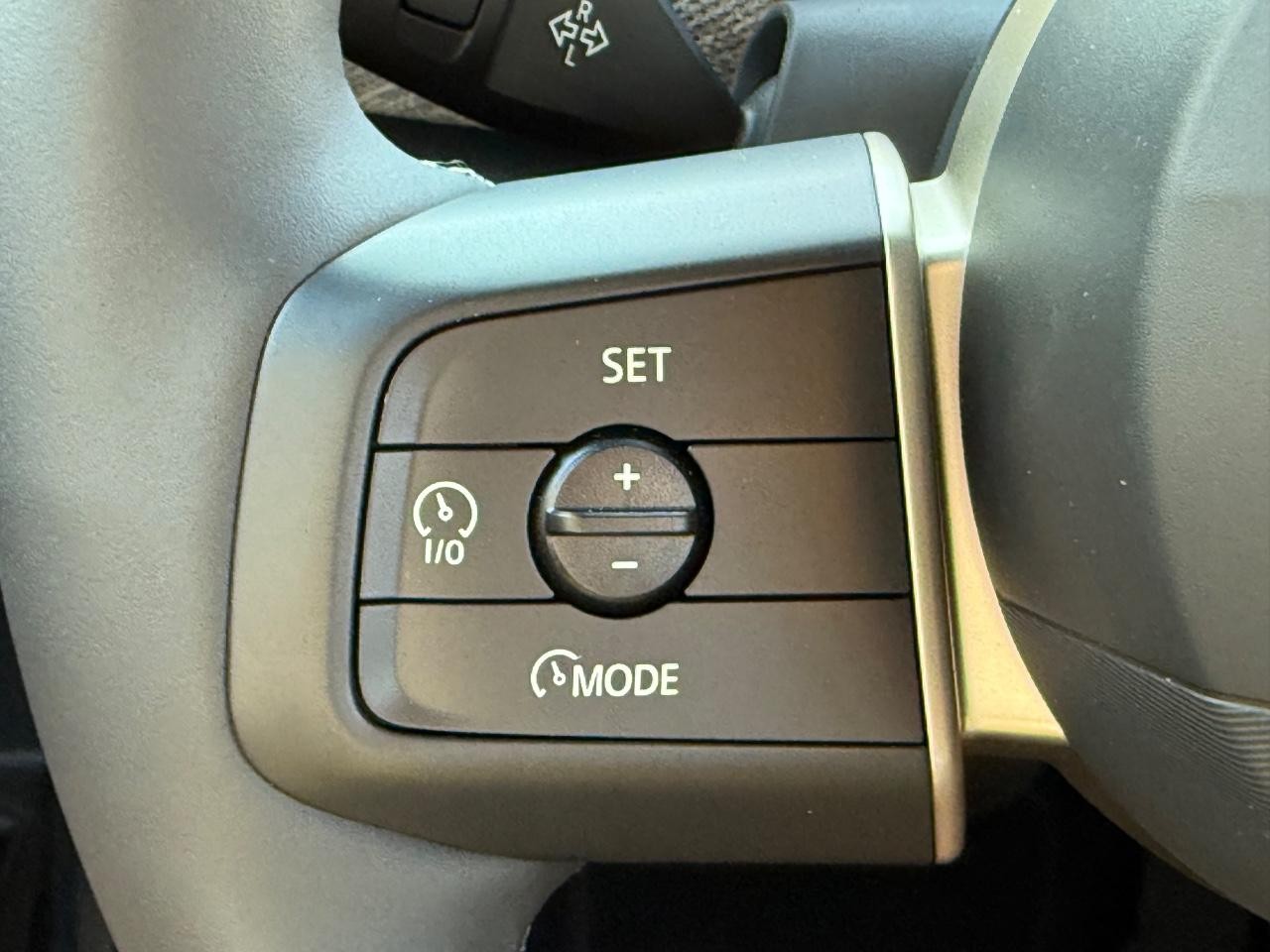 MINI Convertible Vehicle Image 12