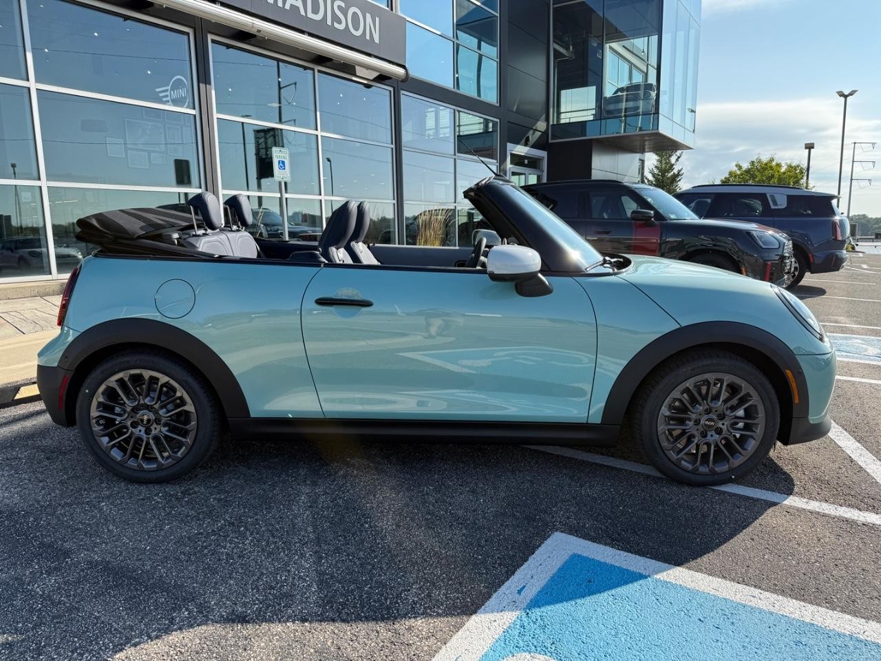 MINI Convertible Vehicle Image 02