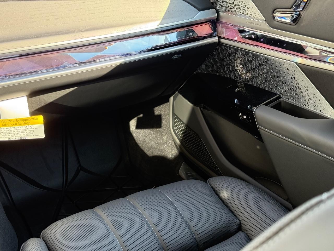 BMW 7 Series Vehicle Image 11