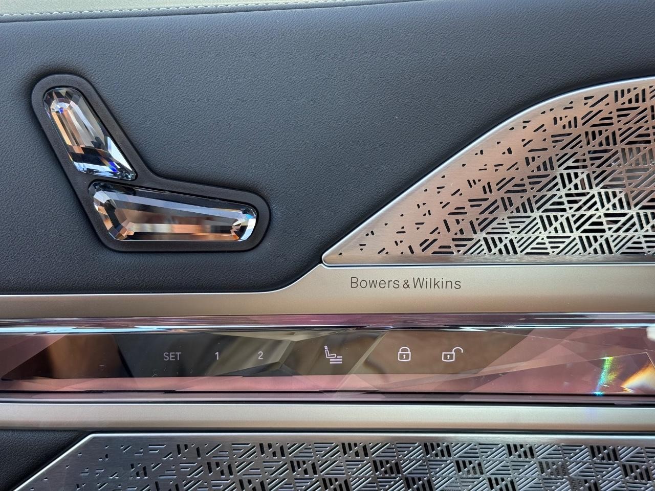 BMW 7 Series Vehicle Image 13