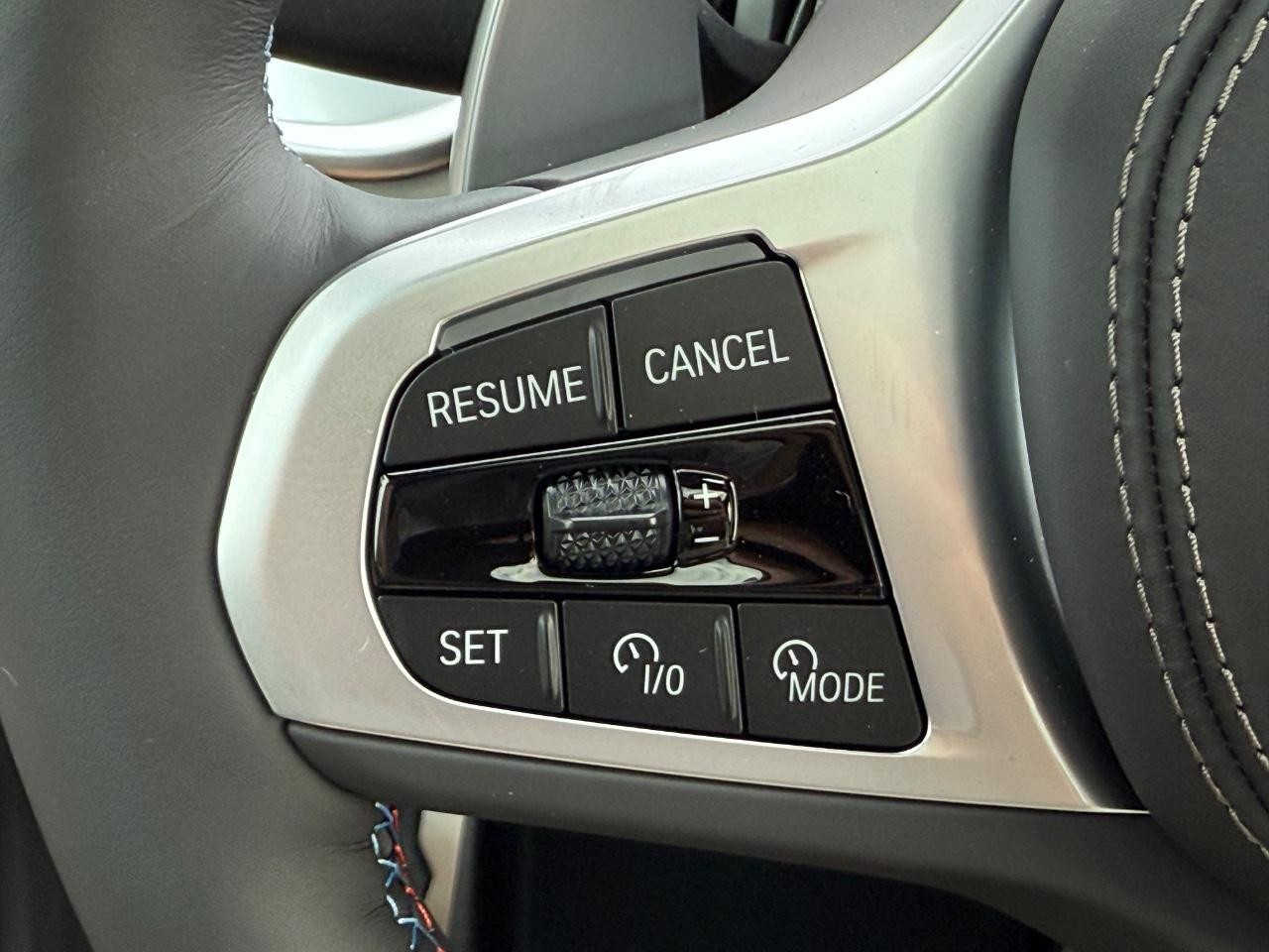 BMW X7 Vehicle Image 13