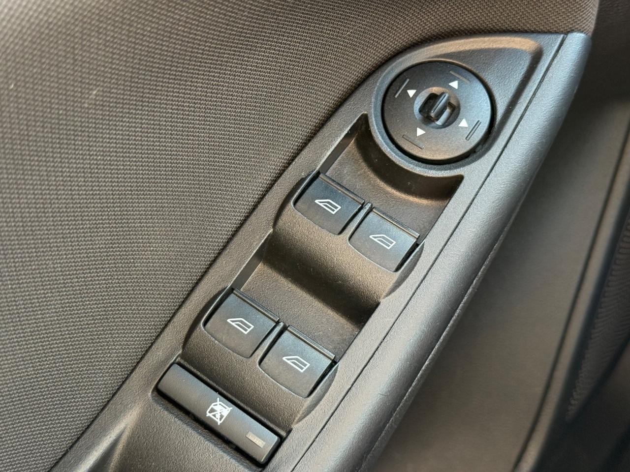Ford Focus Vehicle Image 19