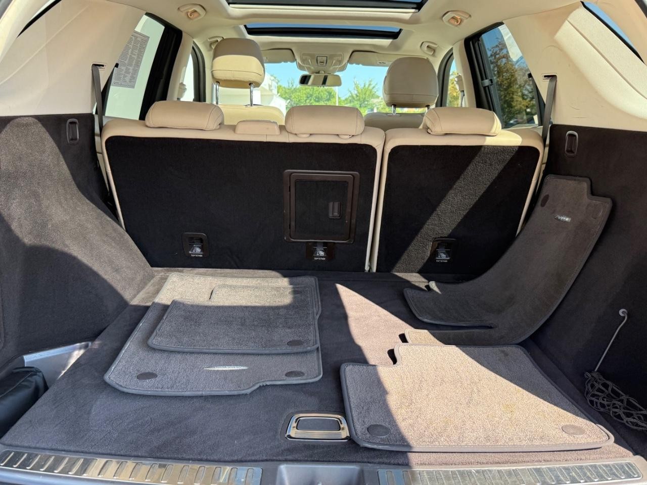 Mercedes-Benz GLE Vehicle Image 05