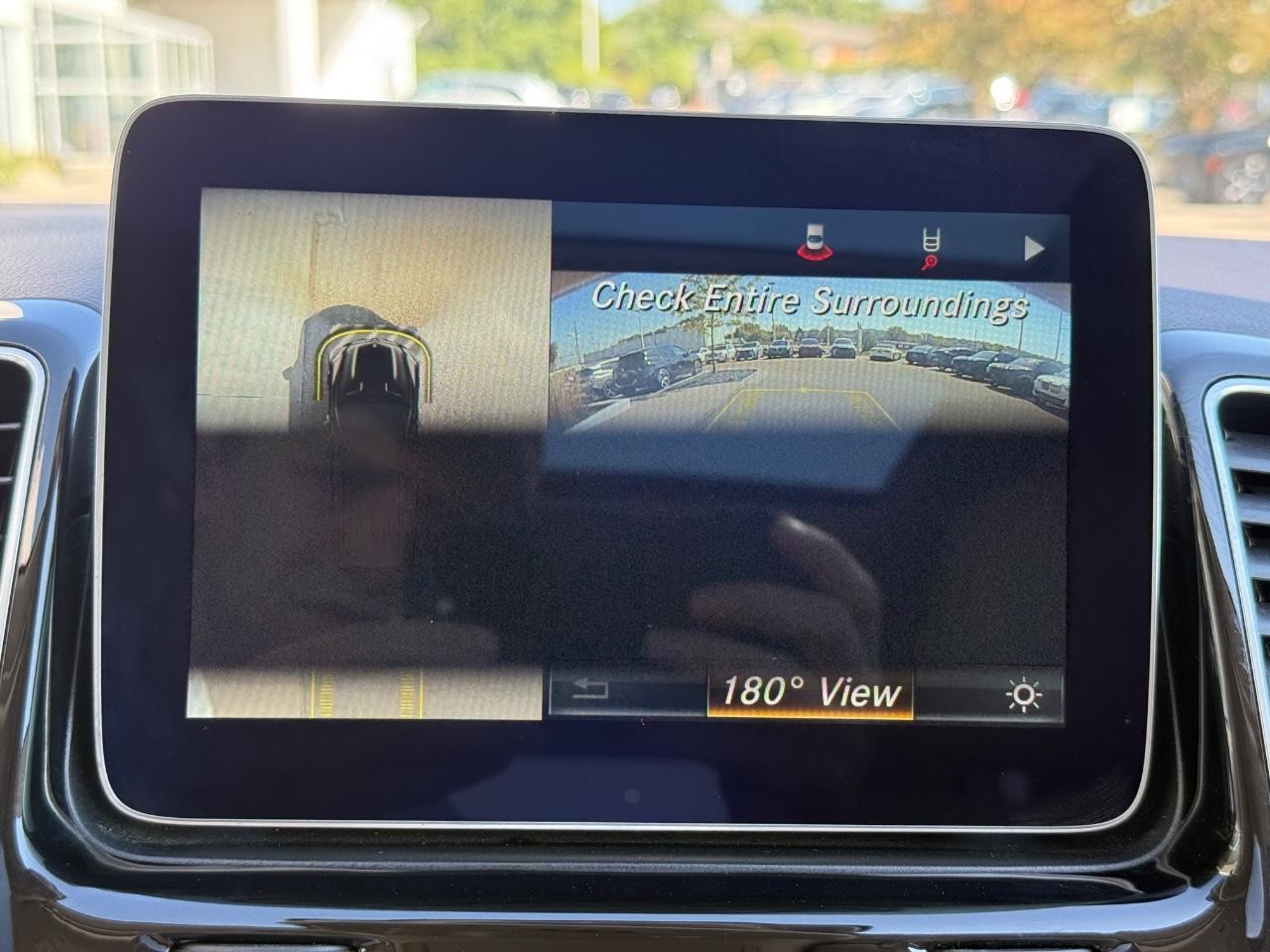 Mercedes-Benz GLE Vehicle Image 20