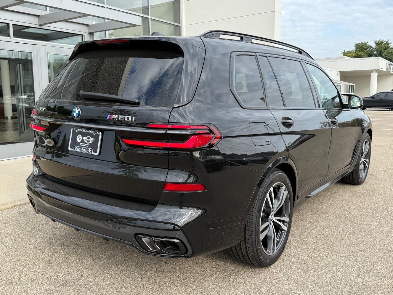 BMW X7 Vehicle Image 03
