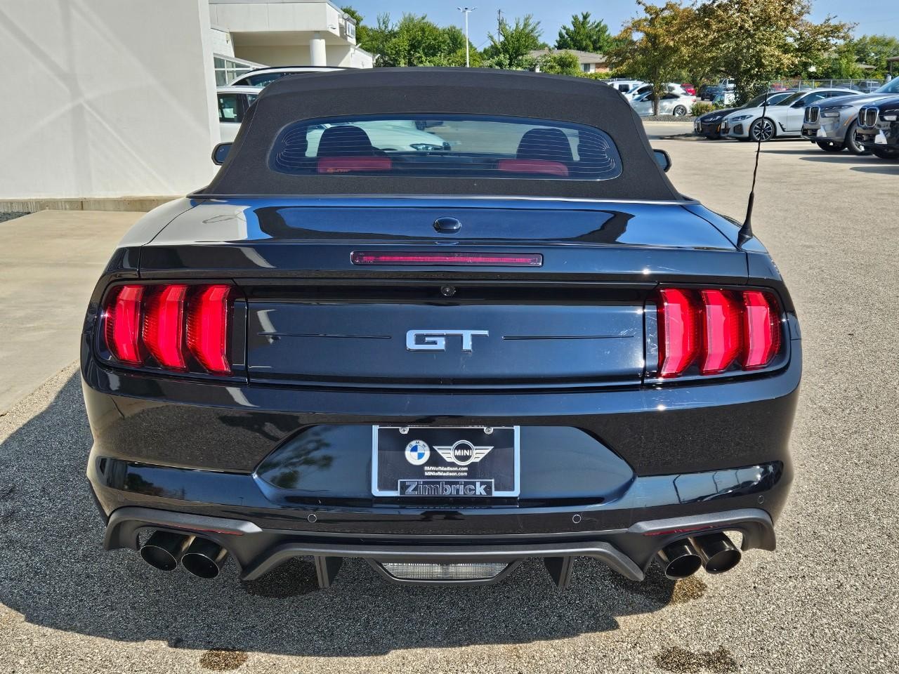 Ford Mustang Vehicle Image 03