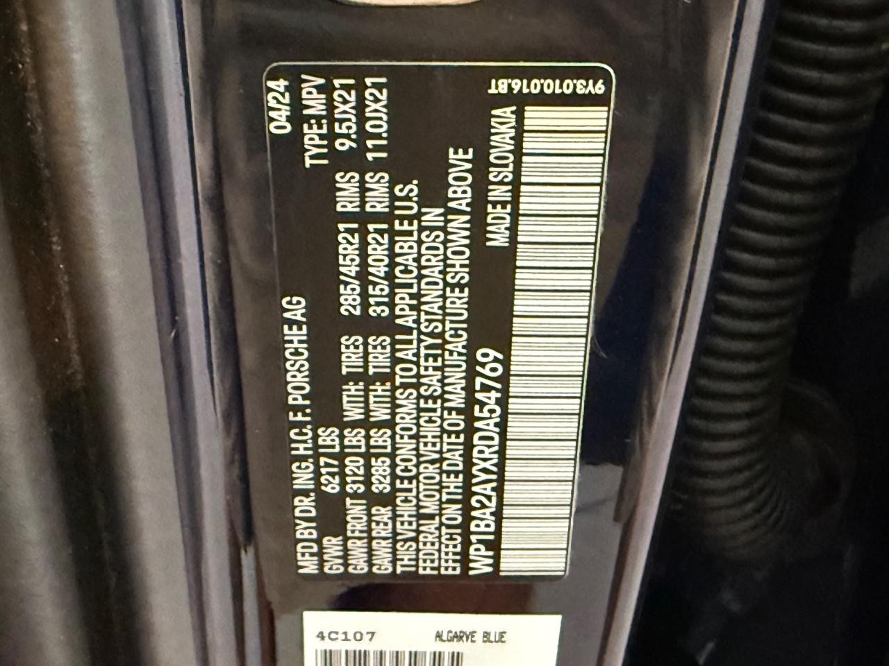 Porsche Cayenne Vehicle Image 20